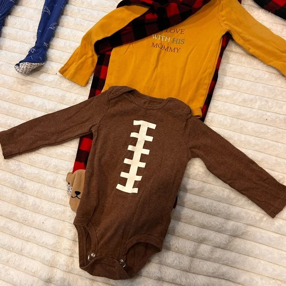 8 Piece Carter’s 24M Long-Sleeve Onesies/ Pajama Bundle